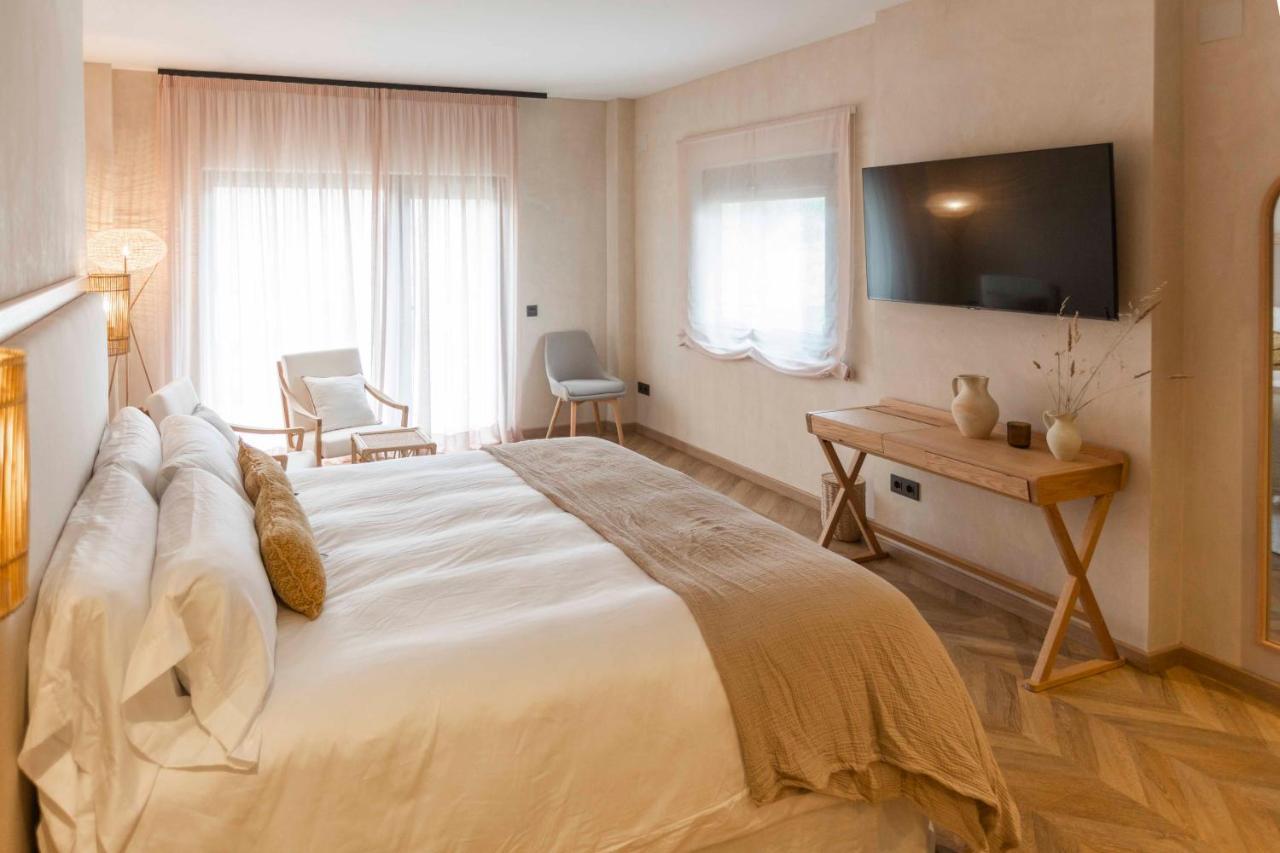 Habitat Cigueena Negra Hotel 4*
